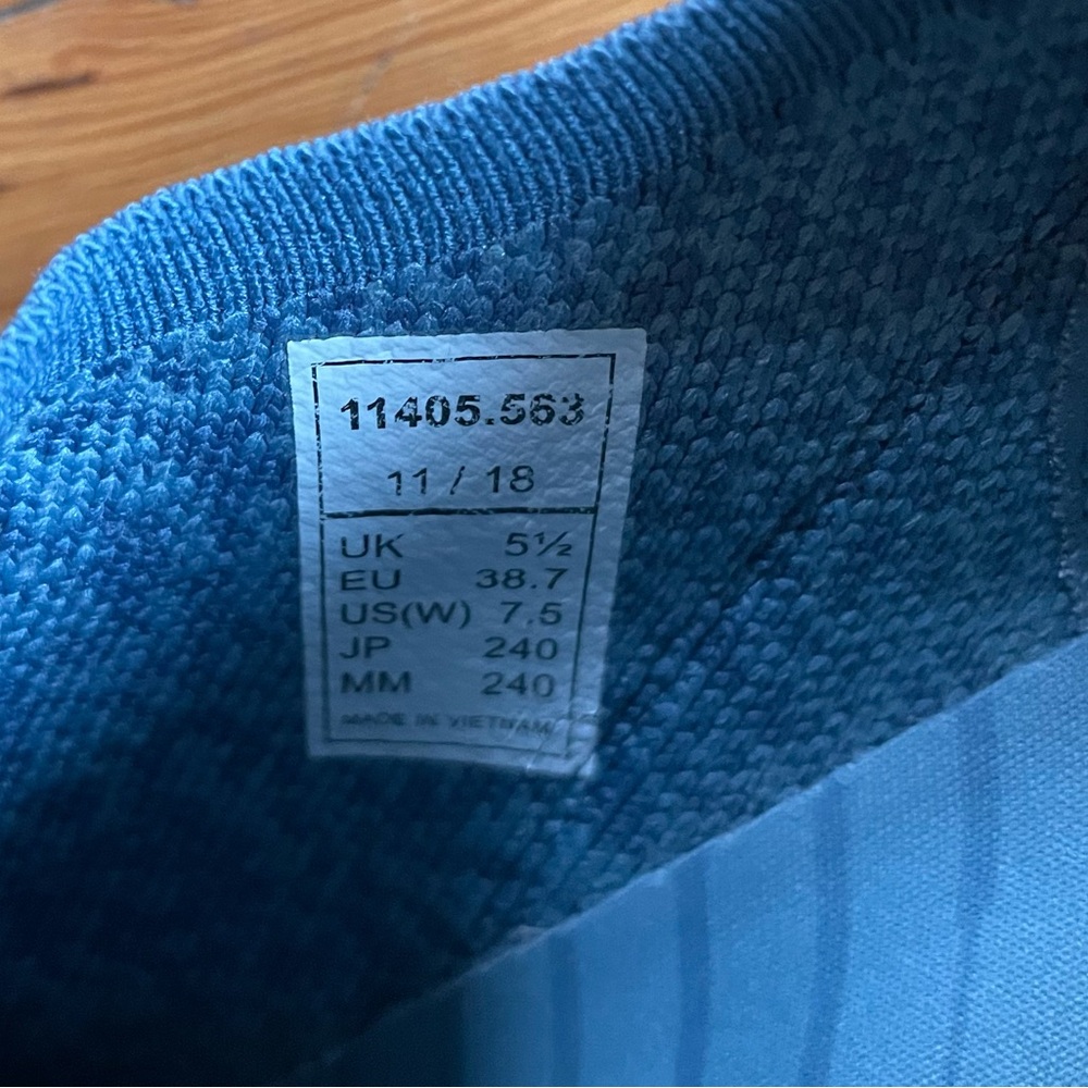 Helly Hansen Sneakers Women’s 7.5 - Picture 2 of 7